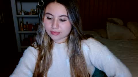 Snapshot of eimy_collin chatting on June 2026 04:10:02 AM EIMY MODEL INDEPENDENT online show from June 2026 04:10:02 AM
