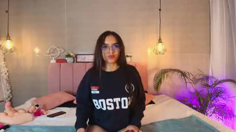 eimy_rosse18 online show from October 2025 10:02:01 AM