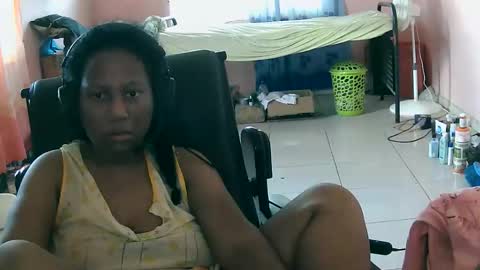 Eirondra Valeen online show from October 2025 11:25:01 AM