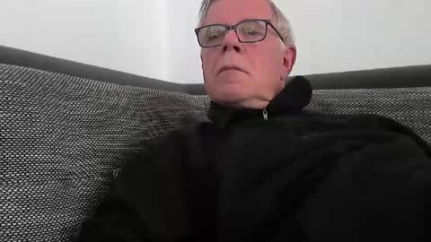 eisbaer1957 online show from January 2025 02:30:02 PM