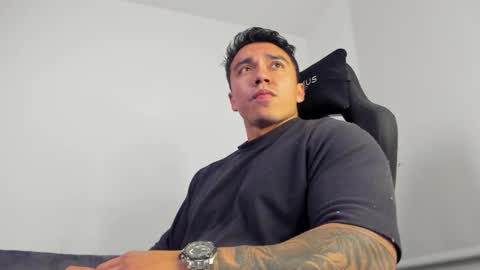 EITHAN CONOR online show from October 2025 12:44:02 AM