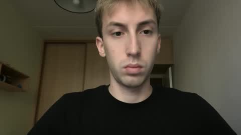 ekeremarten online show from November 2025 12:48:01 PM