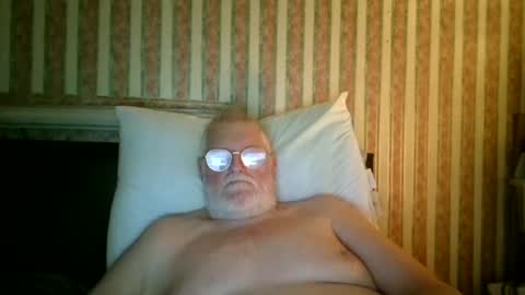 eketman1964 online show from September 2025 10:22:01 PM