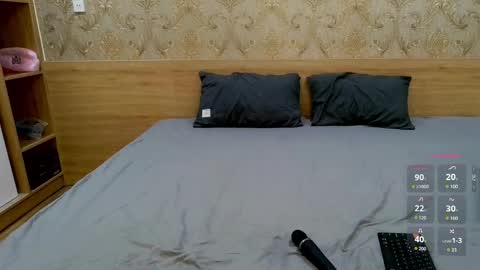 Ekstasis online show from April 2026 04:01:01 PM