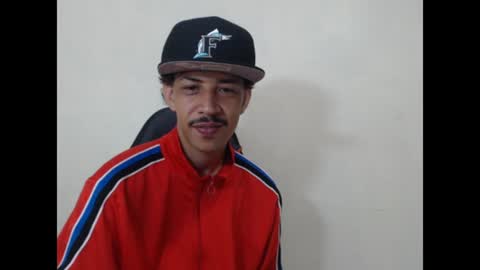 Snapshot of el_menor chatting on August 2026 05:07:02 AM Instagram BelowAbajo online show from August 2026 05:07:02 AM