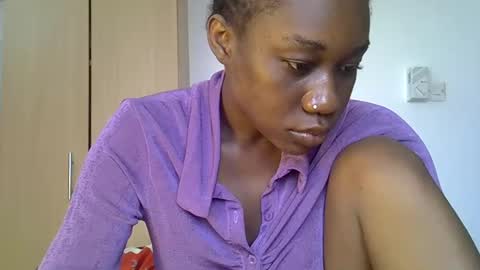 petite online show from December 2024 09:23:01 AM