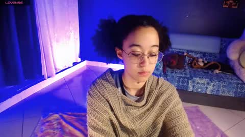 Snapshot of ela_0 chatting on March 2025 01:15:01 AM Ela  Help me reach 100 thumbs up online show from March 2025 01:15:01 AM