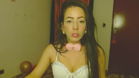 ela_3611 online show from October 2025 02:44:01 AM