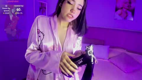 Ela online show from April 2026 07:43:01 PM