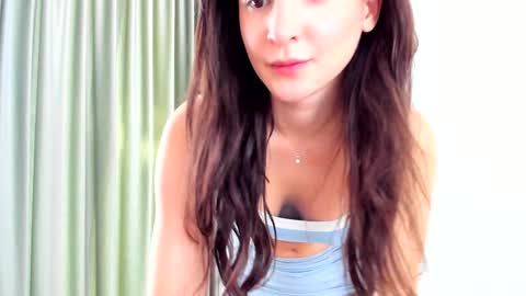 Snapshot of elaanna chatting on January 2025 08:13:02 AM Ela online show from January 2025 08:13:02 AM