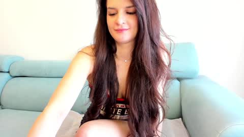 Snapshot of elaanna chatting on March 2025 10:26:02 AM Ela online show from March 2025 10:26:02 AM