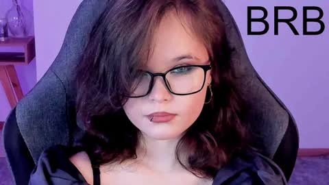 Your sweet girl online show from December 2024 10:37:01 PM