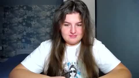 Elanis online show from November 2025 10:36:01 AM