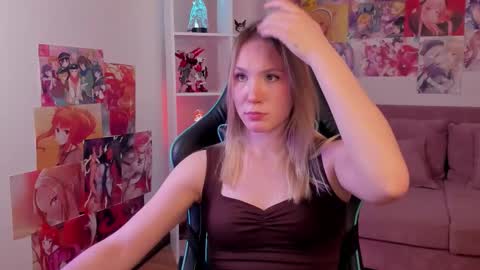 elaravoltage online show from March 2026 05:06:01 PM