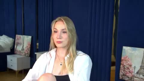 Snapshot of elaravoltage chatting on August 2026 05:06:02 AM elaravoltage online show from August 2026 05:06:02 AM