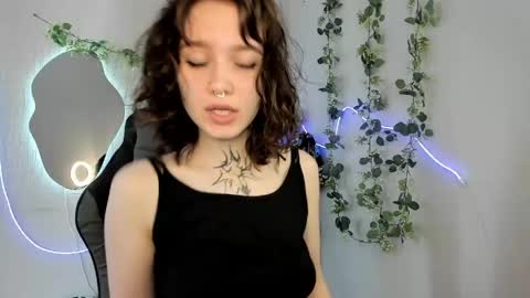 elastikiss online show from April 2026 10:21:02 AM