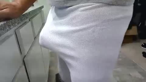 Snapshot of eldongue2024 chatting on December 2024 03:00:02 PM eldongue2024 online show from December 2024 03:00:02 PM