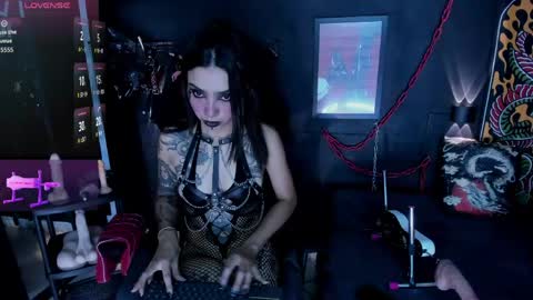Snapshot of electra_darkk chatting on May 2026 05:10:02 PM Electra online show from May 2026 05:10:02 PM