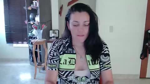 Snapshot of electra_mark chatting on February 2025 09:31:01 PM Karina and Melisa online show from February 2025 09:31:01 PM