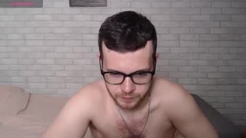 Snapshot of electric_smile chatting on July 2026 06:12:01 PM Alex online show from July 2026 06:12:01 PM