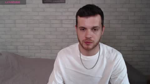 Snapshot of electric_smile chatting on July 2026 01:29:02 PM Alex online show from July 2026 01:29:02 PM