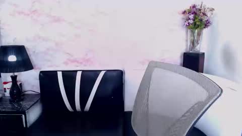 Snapshot of elektra_4_you chatting on March 2025 03:34:01 PM XIOMY give LIKE on my page online show from March 2025 03:34:01 PM