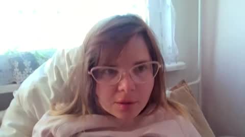 Snapshot of elenaflirt chatting on November 2025 10:50:02 AM Elena online show from November 2025 10:50:02 AM