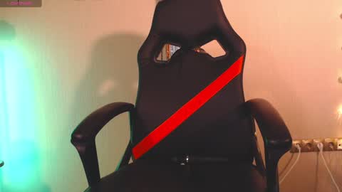 Heleonora online show from December 2024 01:54:02 PM