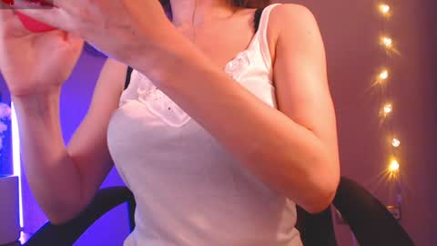 Heleonora online show from December 2024 05:26:01 PM