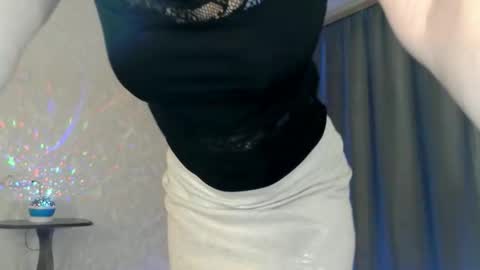 elenaza online show from June 2026 07:28:02 AM