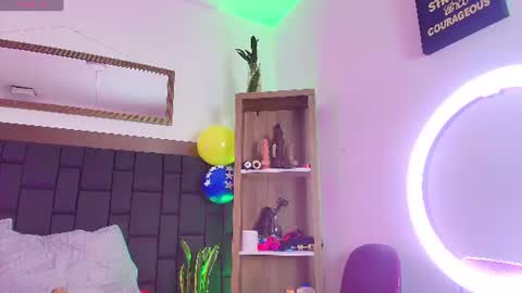 elenna_boobs_ online show from July 2026 07:56:02 AM