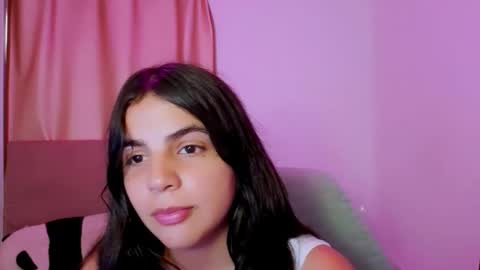 Snapshot of elenna_hotx chatting on May 2026 06:57:02 PM agnes online show from May 2026 06:57:02 PM
