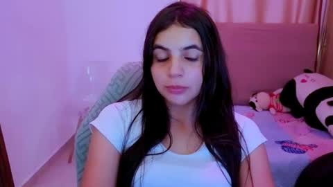 Snapshot of elenna_hotx chatting on June 2026 05:38:02 PM agnes online show from June 2026 05:38:02 PM