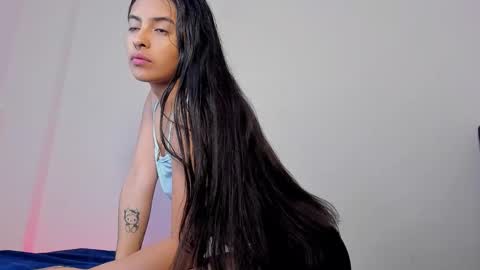 Elena  online show from February 2026 01:11:02 PM