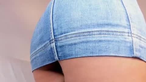 Elena  online show from April 2026 01:16:01 PM