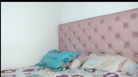 Snapshot of elettra_parisi19 chatting on September 2025 09:41:02 PM elettra_parisi19 online show from September 2025 09:41:02 PM