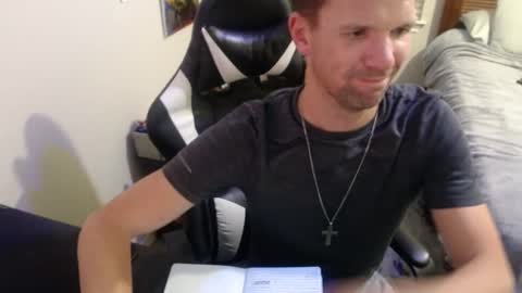 Walker online show from September 2025 06:04:02 AM