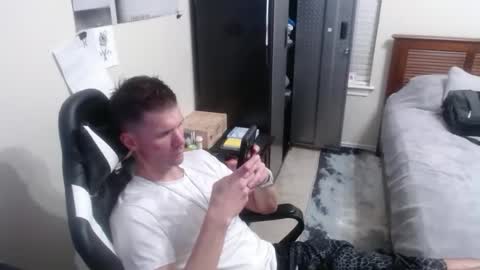 Walker online show from October 2025 03:58:02 AM