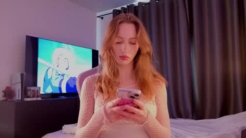 Snapshot of elfiecollins chatting on April 2026 10:21:02 AM Elfie online show from April 2026 10:21:02 AM