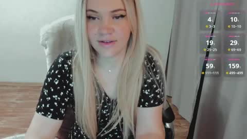 Snapshot of elia_ chatting on June 2026 05:42:01 AM Ella online show from June 2026 05:42:01 AM