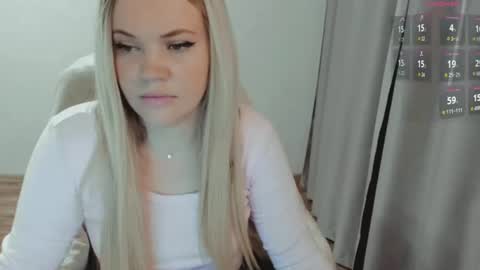 Snapshot of elia_ chatting on July 2026 05:03:02 AM Ella online show from July 2026 05:03:02 AM