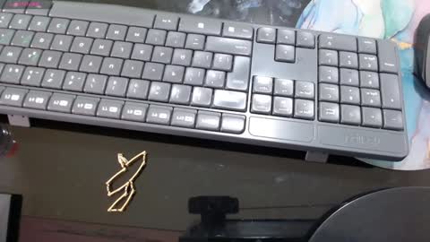 E L I A S online show from December 2024 06:36:01 AM