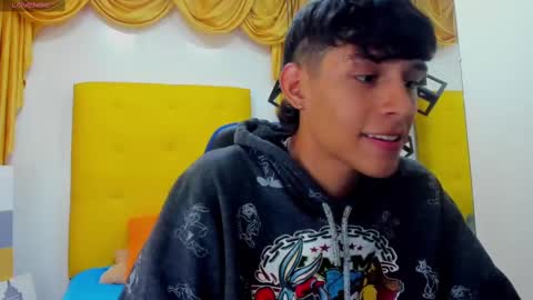 E L I A S online show from February 2025 03:23:02 AM