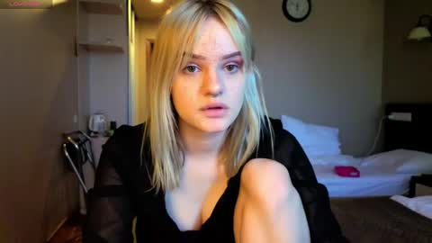 Snapshot of elieiza_xo chatting on June 2026 11:12:02 AM elieiza_xo online show from June 2026 11:12:02 AM