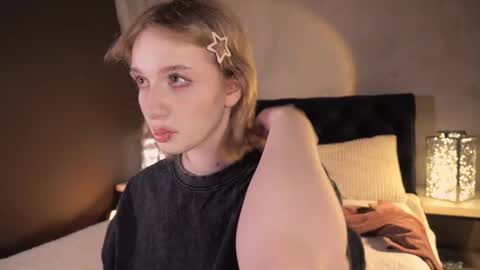 Ellie online show from February 2026 05:14:02 AM