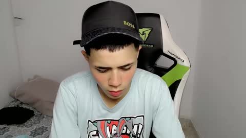 Snapshot of elii_797 chatting on March 2025 02:29:01 PM bby-santy online show from March 2025 02:29:01 PM