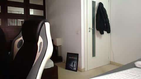 ElijahThorne online show from February 2026 06:21:02 AM