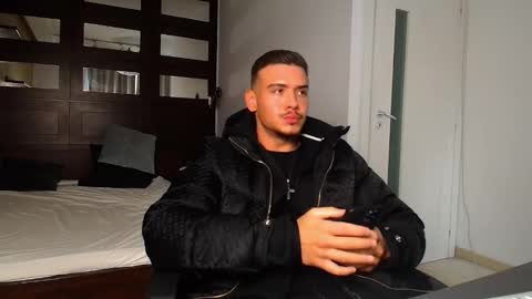 ElijahThorne online show from February 2026 10:36:02 AM