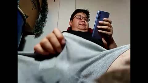 elimposstor online show from January 2025 12:11:01 AM