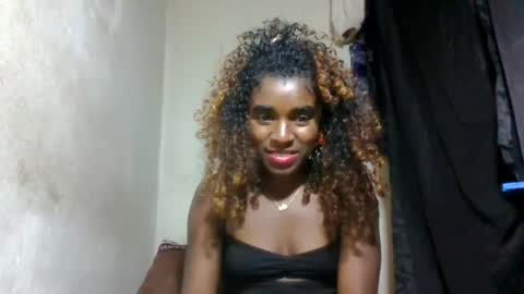 Snapshot of elina981 chatting on June 2026 02:07:01 PM elina981 online show from June 2026 02:07:01 PM